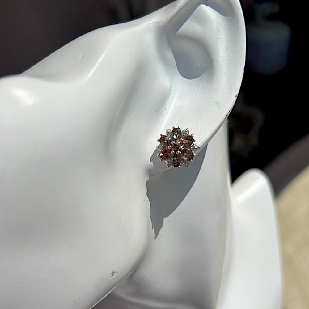Jenipapo Andalusite Zircon Floral Stud Earrings - Picture 5 of 11